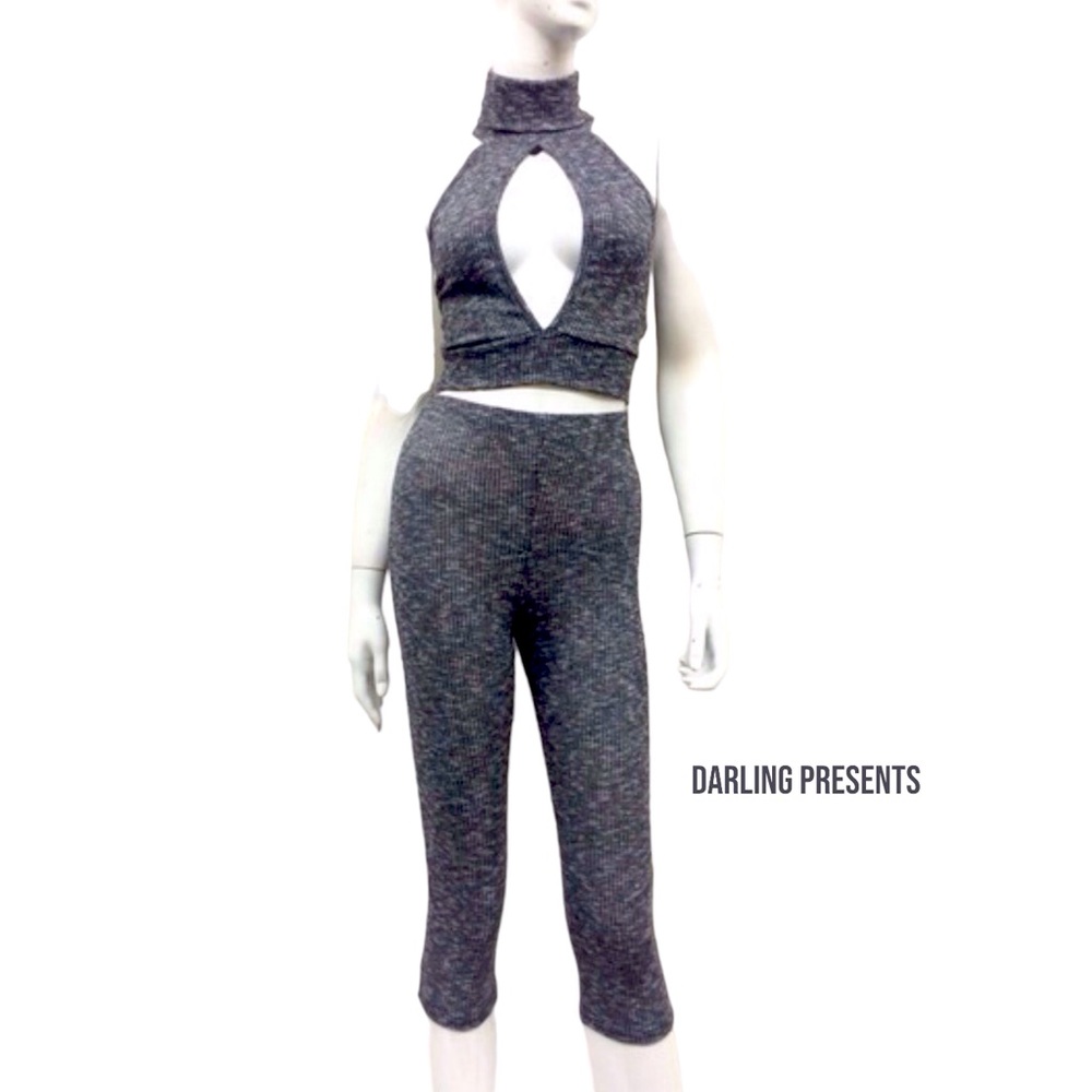 Auditions Halter Top & Capri Pants Set Women Color Gray Size S